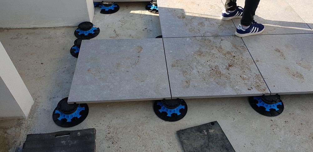 découvrez le coût du carrelage pour vos projets de rénovation ou construction. guide complet des prix, types de carrelage et conseils pour bien choisir.