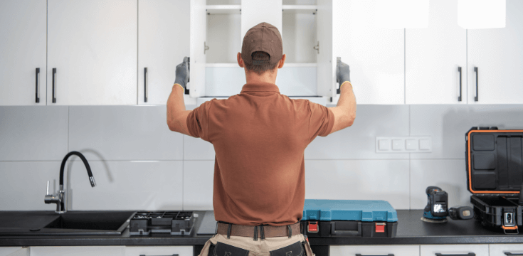 découvrez le coût moyen pour une cuisine neuve et obtenez des conseils pour bien planifier votre budget rénovation cuisine.