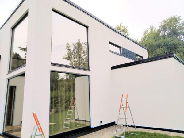 découvrez comment estimer le coût et préparer un budget pour agrandir votre maison, avec des conseils pratiques pour réussir votre projet d'extension.