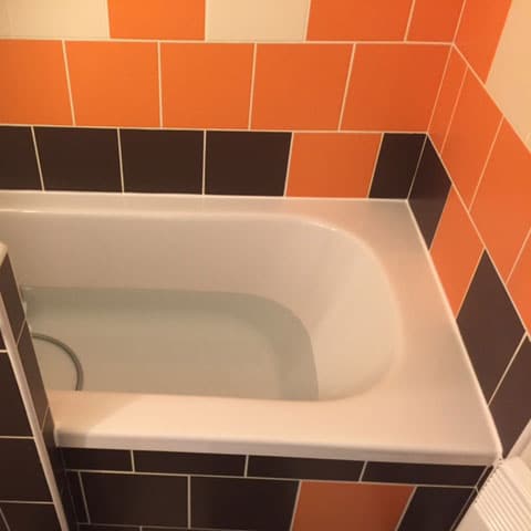 découvrez le coût de l'installation d'une baignoire, les facteurs qui influencent le prix, et des conseils pour bien préparer votre projet de rénovation salle de bain.