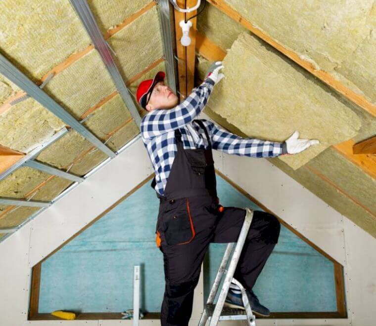 découvrez le coût de l'isolation de grenier pour améliorer le confort de votre maison et réduire vos factures d'énergie. guide complet des prix et des solutions adaptées.