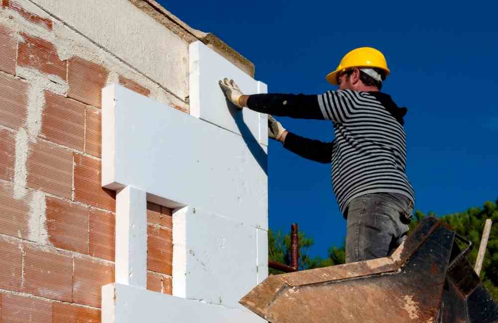 découvrez le coût de l'isolation thermique extérieure au m² pour mieux planifier vos travaux d'économie d'énergie et optimiser le confort de votre habitation.