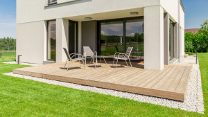 découvrez le coût du permis de construire pour une terrasse et les démarches nécessaires pour votre projet de construction.