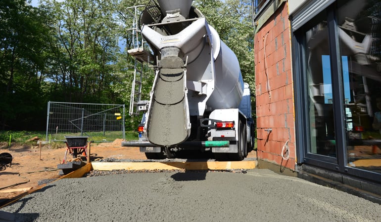 découvrez le coût du permis de construire pour une terrasse, les démarches à suivre et les critères à prendre en compte pour réussir votre projet.