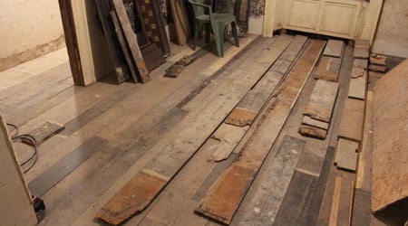 découvrez le coût des planchers en bois : prix, facteurs influençant le budget et conseils pour une installation économique et durable.