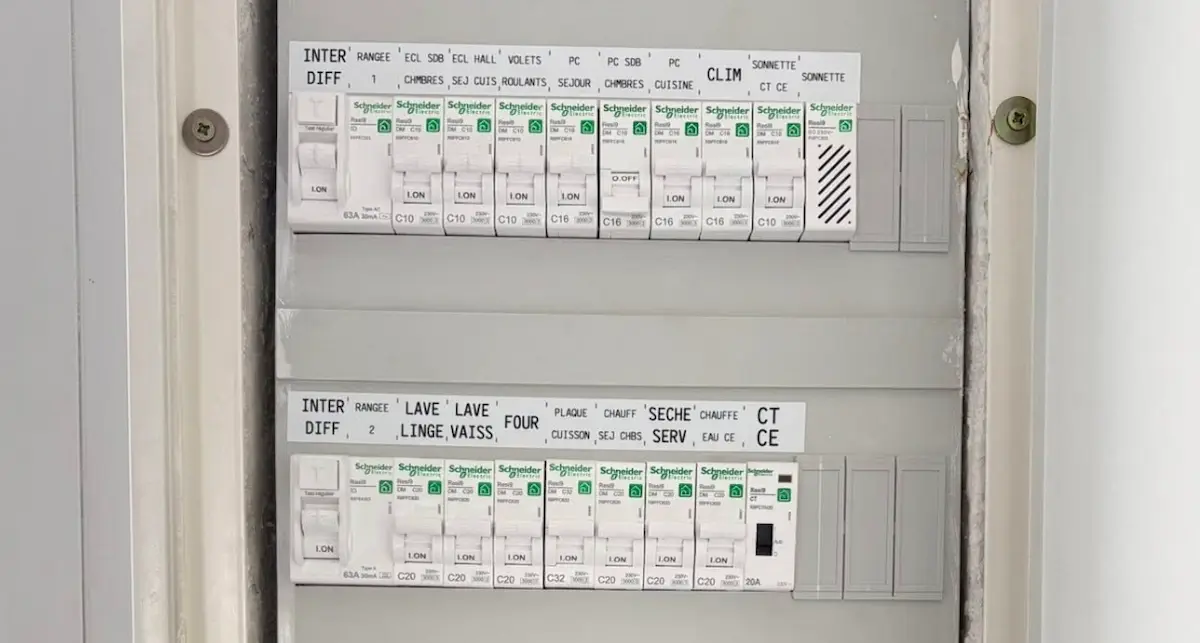 cout remise aux normes electriques 5 découvrez les coûts associés à la remise aux normes électriques et comment bien préparer votre budget pour sécuriser votre installation.