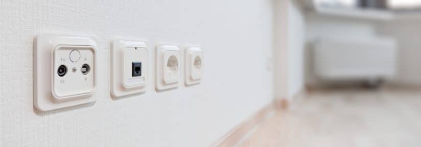 découvrez le coût de la remise aux normes électriques et comment bien préparer votre budget pour sécuriser votre installation électrique.