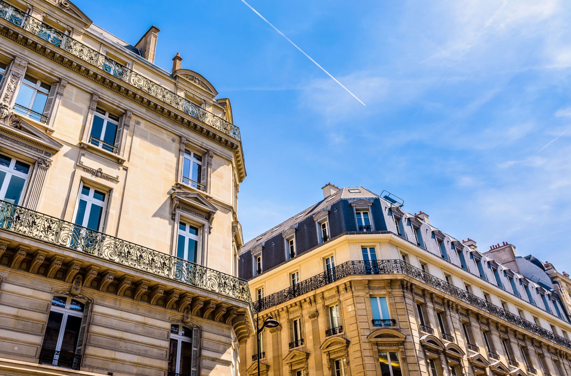 découvrez le coût moyen pour la rénovation d'un appartement haussmannien, incluant les prix des travaux, matériaux et conseils pour un projet réussi.