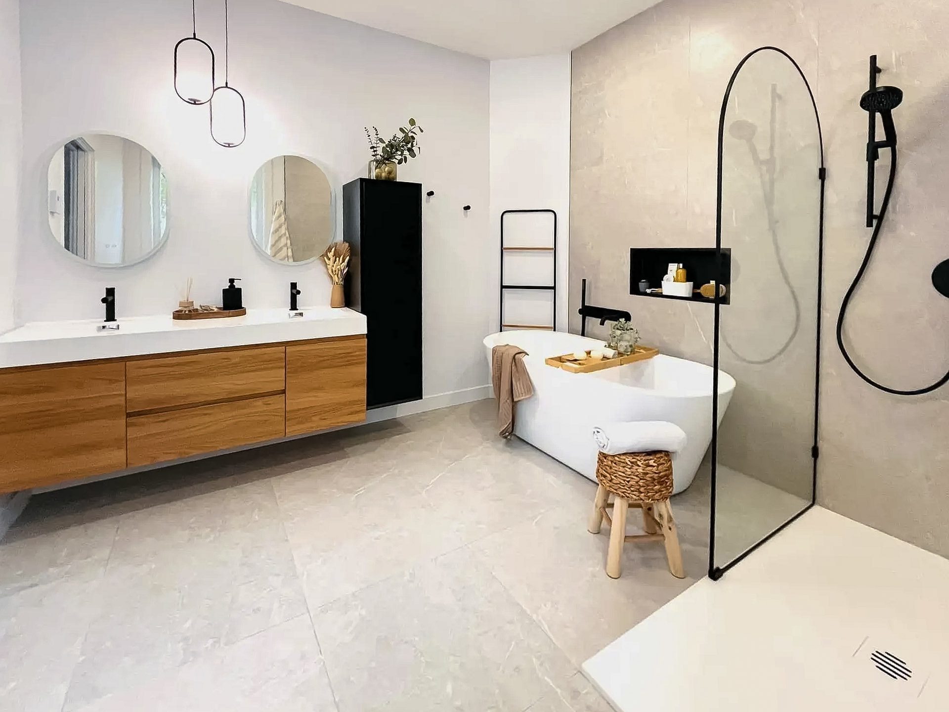 découvrez le coût moyen pour la rénovation de plomberie sur une surface de 100 m², incluant les matériaux, la main-d'œuvre et les conseils pour maîtriser votre budget.