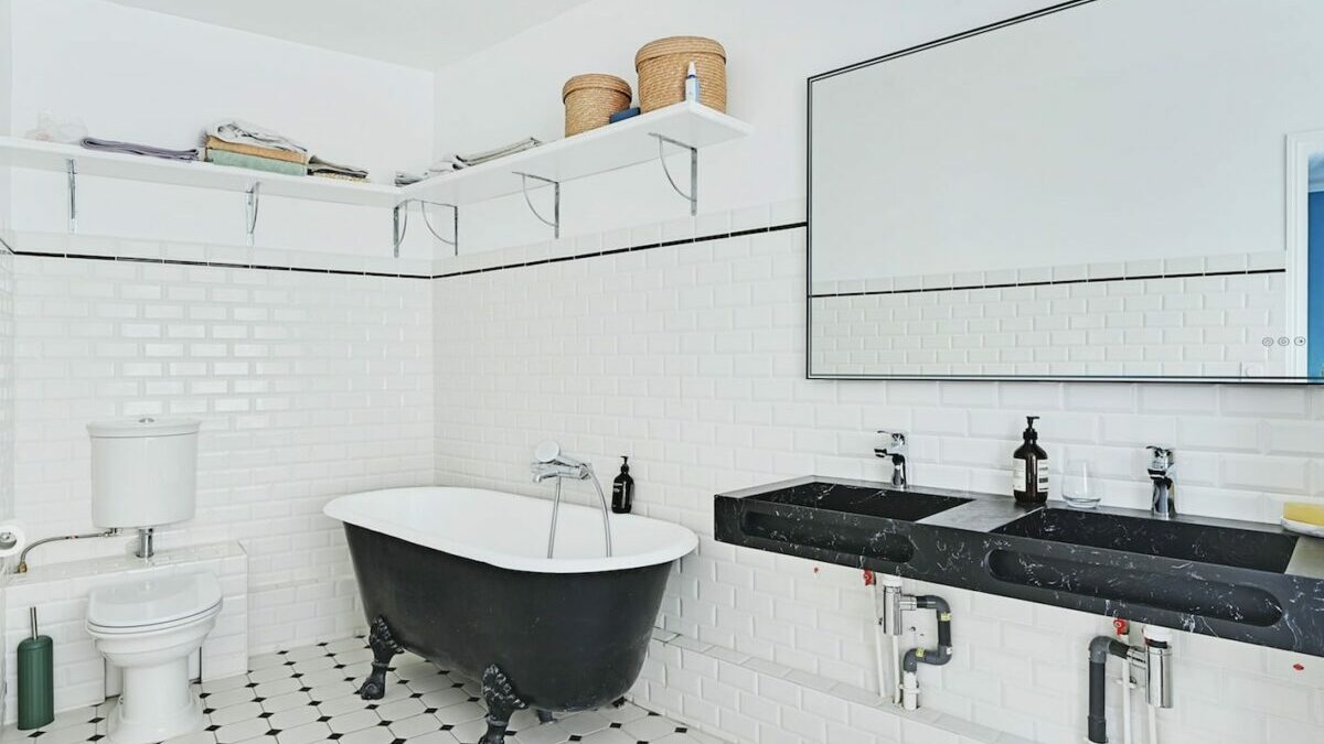 découvrez le coût d'une salle de bain sur-mesure chez ikea et comment personnaliser votre espace bain avec des solutions adaptées à votre budget.