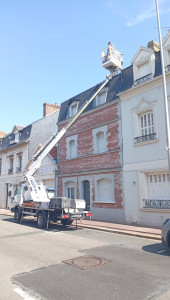 expert couvreur et charpentier à épinal dans les vosges, nous intervenons pour la rénovation, l'installation et l'entretien de vos toitures et charpentes avec des matériaux de qualité.