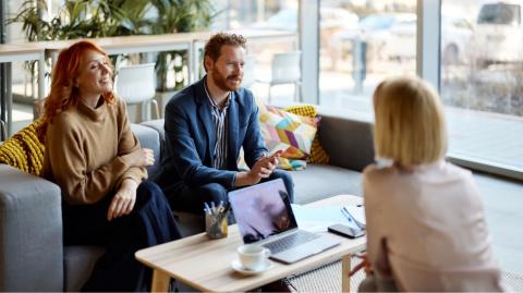 découvrez nos solutions de crédit immobilier travaux pour financer la rénovation ou la construction de votre logement. obtenez un prêt adapté à vos besoins avec des taux compétitifs.