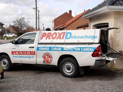 comparez les tarifs et les entreprises spécialisées en débouchage de canalisation pour trouver la meilleure offre et un service efficace près de chez vous.