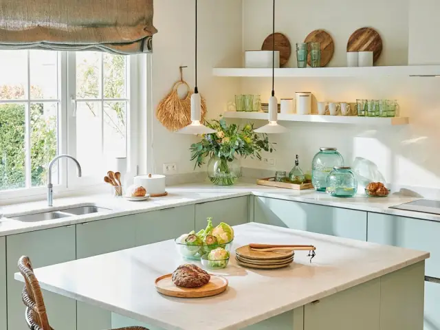 découvrez des idées inspirantes et tendances pour la déco cuisine afin de créer un espace convivial, moderne et fonctionnel adapté à votre style.