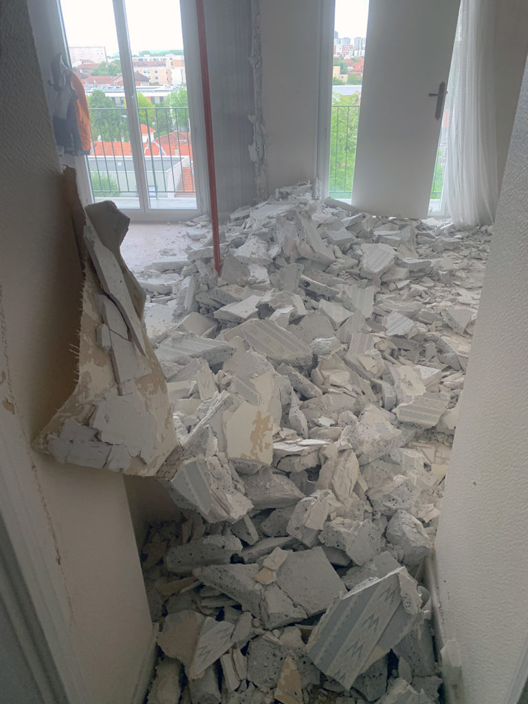 service professionnel de démolition d'appartements : destruction rapide et sécurisée pour vos projets de rénovation ou reconstruction.