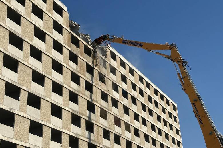 service professionnel de démolition d'appartement, rapide et sécurisé, pour vos projets de rénovation ou de reconstruction.