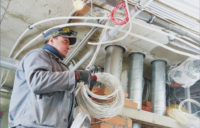 obtenez rapidement un devis d'électricien personnalisé pour tous vos travaux électriques. comparaison gratuite et sans engagement.