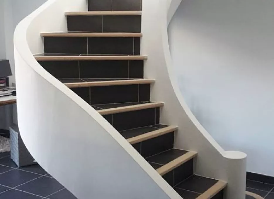 obtenez un devis personnalisé pour la pose d'escalier en carrelage. découvrez nos tarifs compétitifs et un service de qualité pour transformer votre escalier.