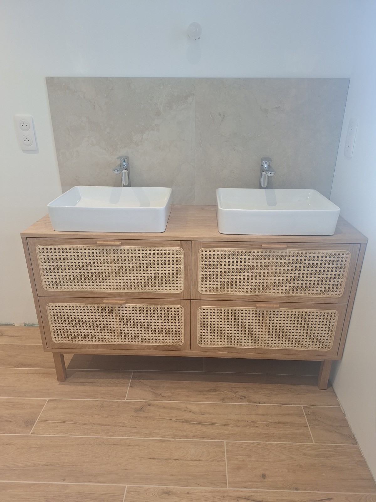 obtenez un devis personnalisé pour vos travaux de plomberie dans votre salle de bain. comparez les prix et trouvez un professionnel qualifié rapidement.