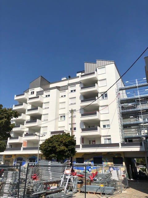 obtenez un devis détaillé pour le ravalement de la façade de votre immeuble. interventions rapides, tarifs compétitifs et expertise garantie.