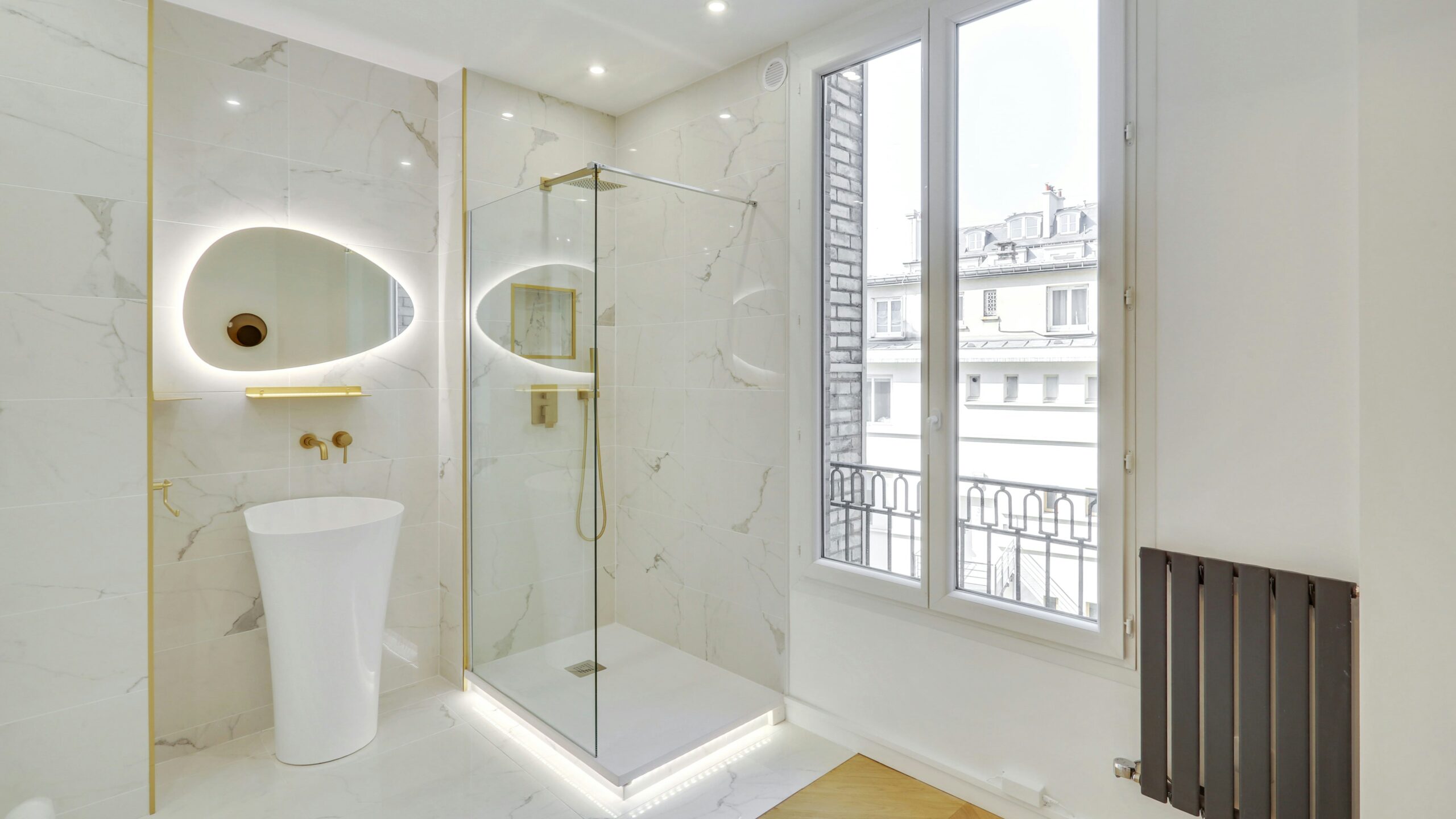 obtenez un devis rénovation salle de bains au meilleur prix. comparez les offres et profitez de travaux de qualité adaptés à votre budget.