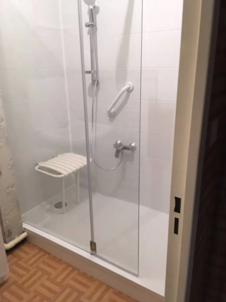 obtenez un devis gratuit pour la rénovation ou la création de votre salle de bain rapidement et sans engagement. comparez les prix et trouvez les meilleurs professionnels.