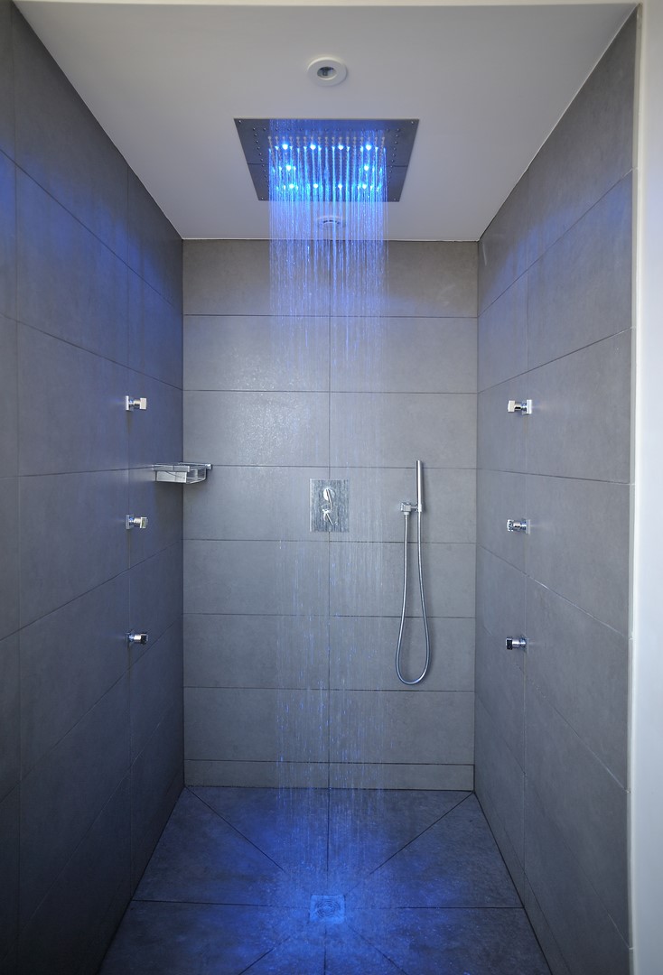 découvrez notre sélection de douches italiennes pas chères alliant design moderne et prix abordable pour transformer votre salle de bain avec style et économie.