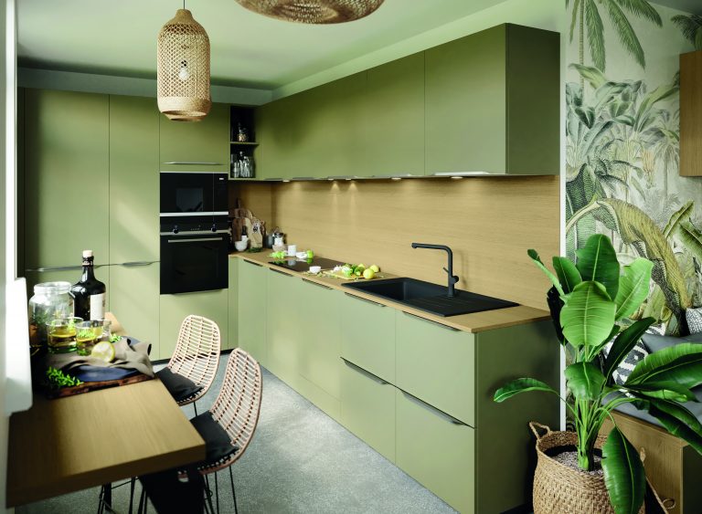 découvrez combien de temps dure en moyenne la rénovation d'une cuisine et planifiez efficacement vos travaux pour un résultat réussi.