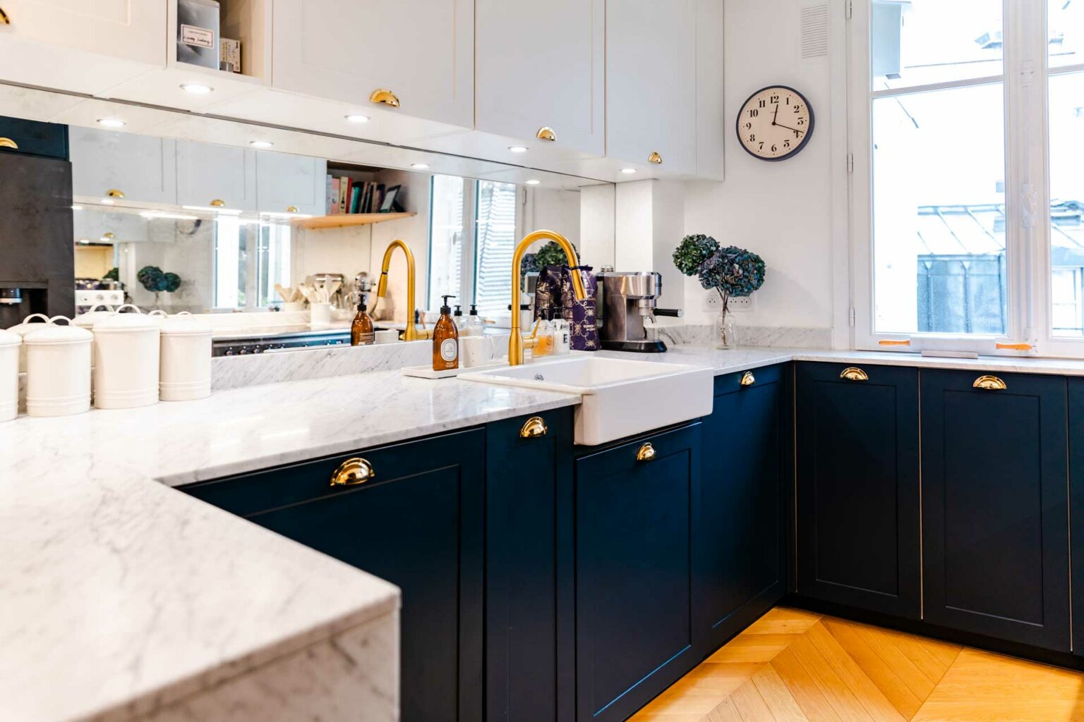 découvrez l'élégance parisienne intérieure, une harmonie raffinée de design, confort et style inspirée par la beauté intemporelle de paris.