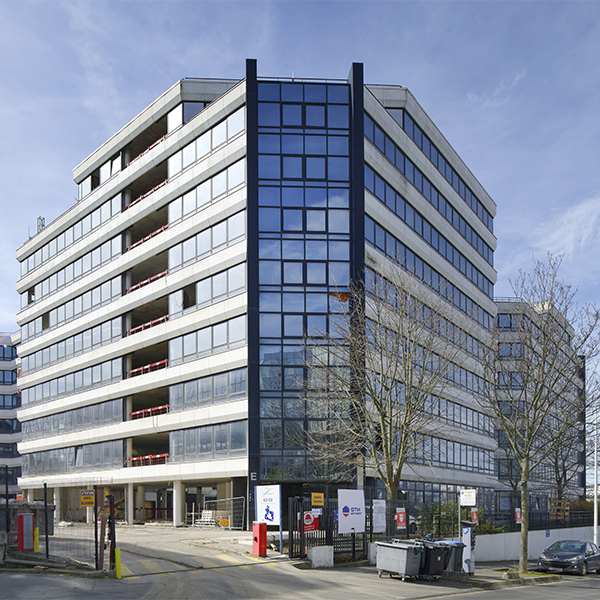 entreprise de bâtiment à nanterre spécialisée dans les travaux réalisés par des experts qualifiés, garantissant qualité et fiabilité pour tous vos projets de construction et rénovation.