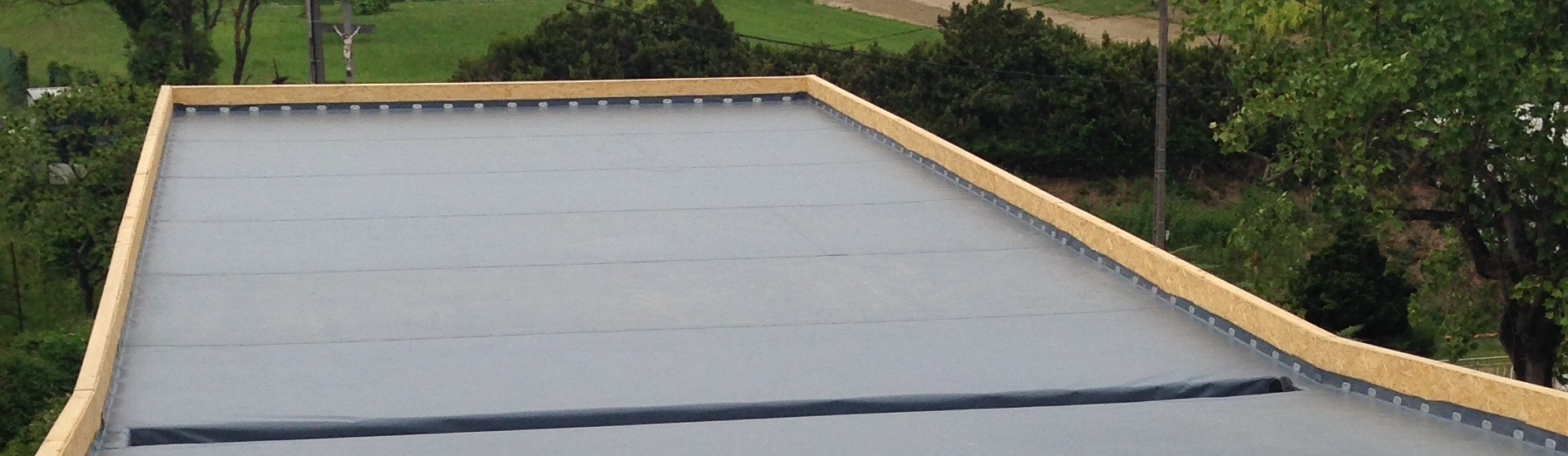 découvrez des solutions d'étanchéité durable pour toiture terrasse, garantissant protection optimale et longévité pour votre bâtiment.