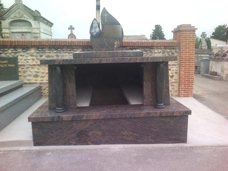 découvrez nos experts en marbrerie à toulouse, spécialisés dans la création, la restauration et l'entretien de marbres pour tous vos projets.