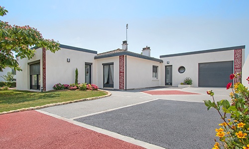 découvrez notre service d'extension clé en main, conçu pour vous offrir une solution complète et personnalisée, de la conception à la réalisation.