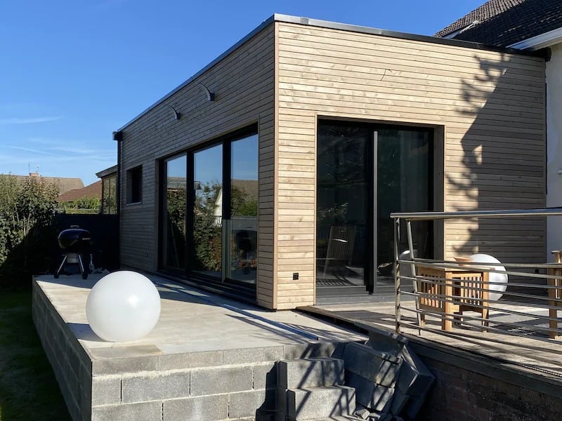 découvrez comment obtenir le meilleur prix pour une extension maison clé en main. guide complet pour optimiser votre budget et réaliser vos travaux en toute sérénité.