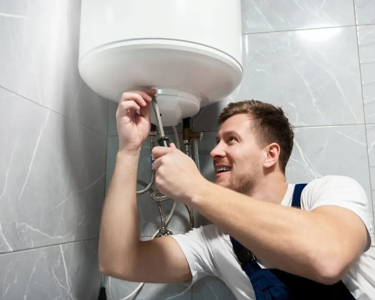 découvrez les étapes clés pour identifier et réparer une fuite sur votre ballon d'eau chaude. conseils pratiques pour éviter les dégâts et économiser de l'énergie.