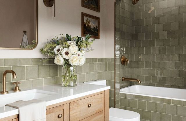 découvrez des idées tendance pour rénover votre salle de bain et créer un espace moderne, fonctionnel et élégant. inspirez-vous des dernières nouveautés en design et aménagement.