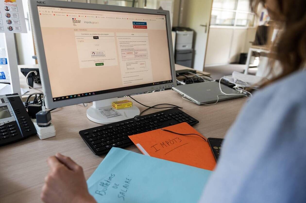 découvrez tout ce qu'il faut savoir sur les impôts liés aux travaux de rénovation, d'amélioration ou d'entretien de votre logement, et profitez des aides fiscales disponibles.