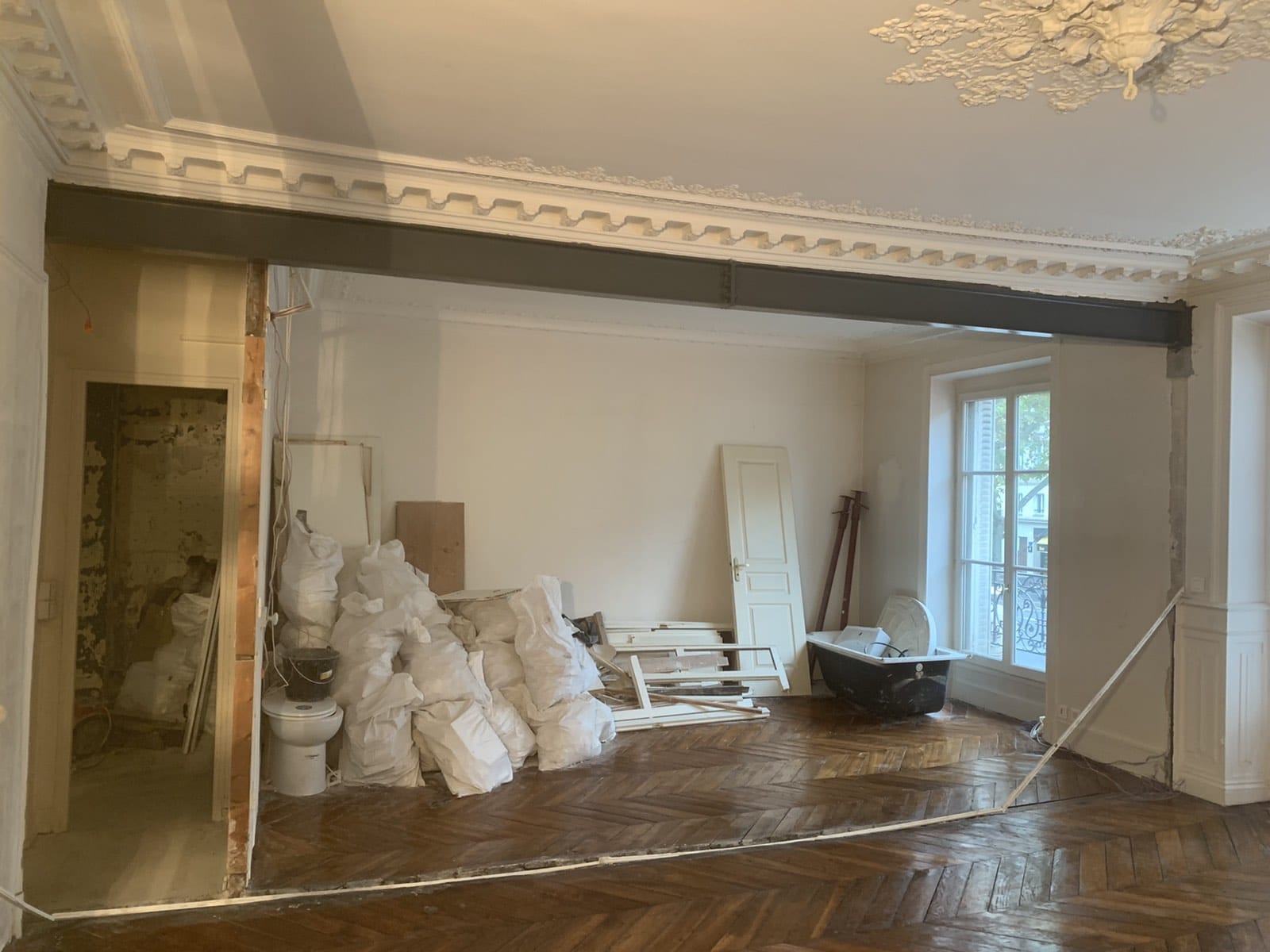 découvrez comment utiliser un ipn pour l'ouverture d'un mur porteur en toute sécurité. guide complet sur les étapes, les précautions et les conseils professionnels pour réussir vos travaux.