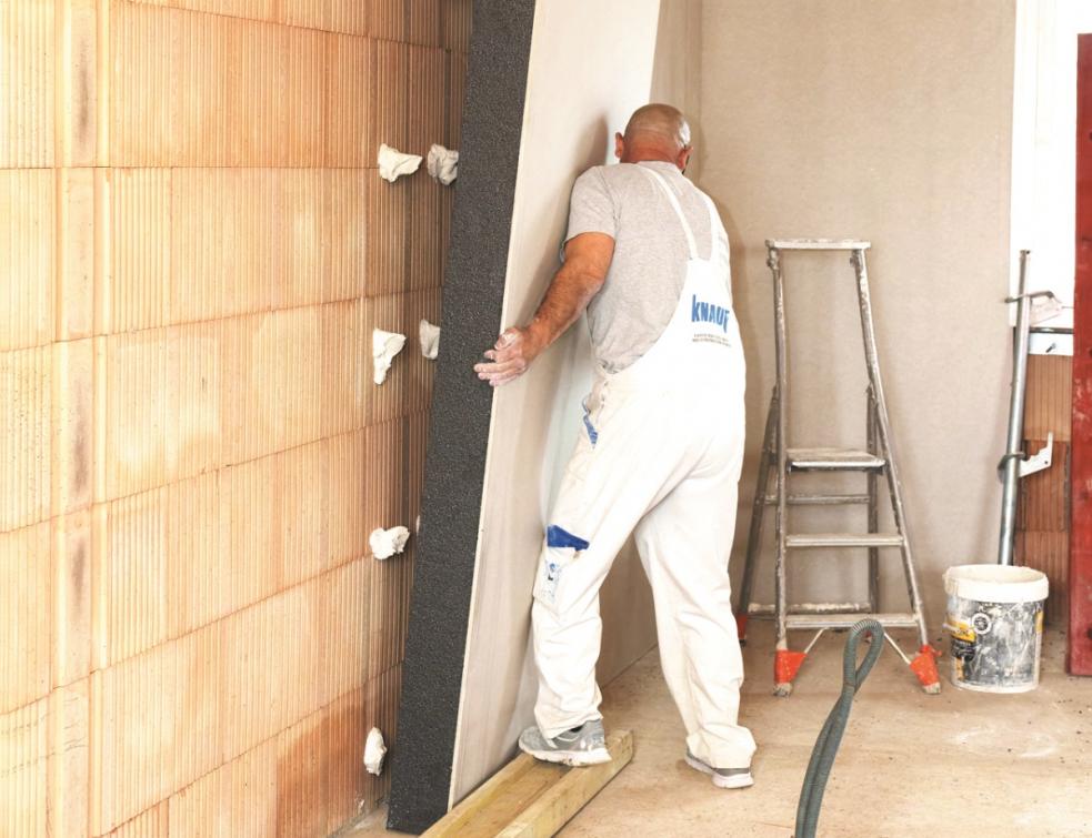 découvrez nos solutions d'isolation efficaces pour optimiser le confort thermique de votre maison et réaliser des économies d'énergie.