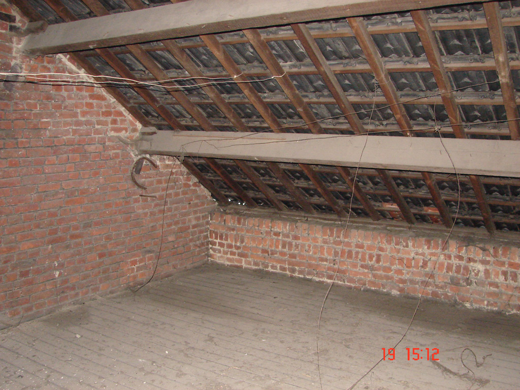 isolation des combles à neuilly-sur-seine avec ouate de cellulose pour un confort thermique optimal et des économies d'énergie durables.