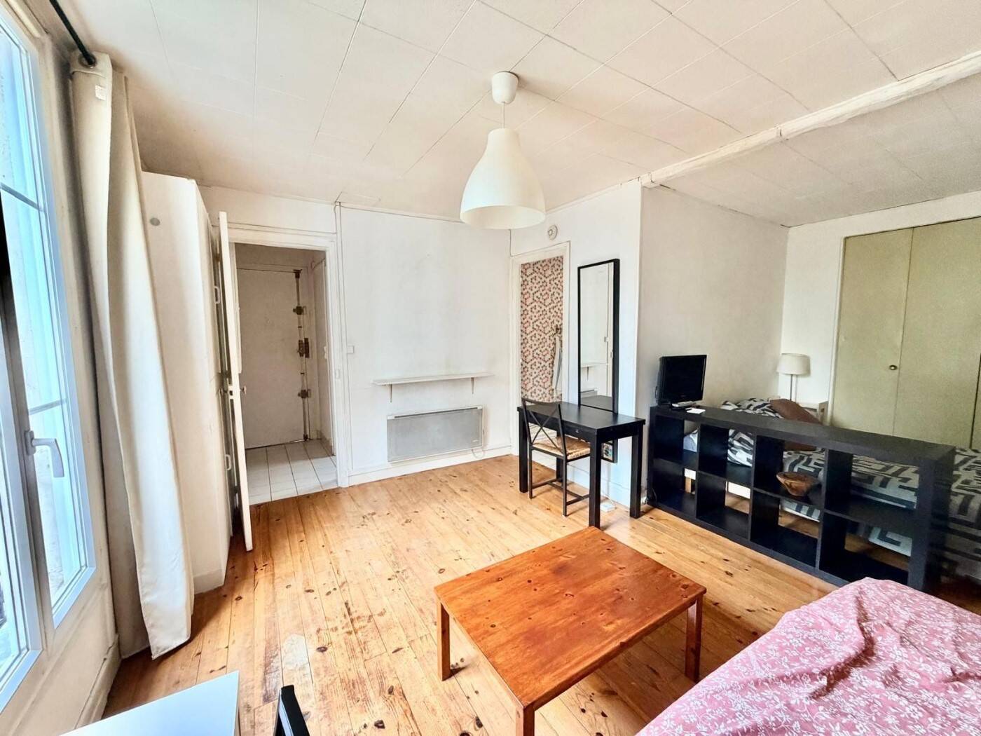 découvrez un loft à rénover dans le 15e arrondissement de paris, une opportunité unique pour créer un espace de vie personnalisé au cœur de la ville.