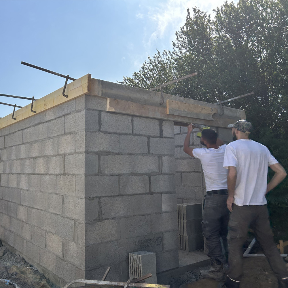 découvrez nos services de maçonnerie spécialisés pour la construction et la rénovation de votre garage. qualité et durabilité au meilleur prix.