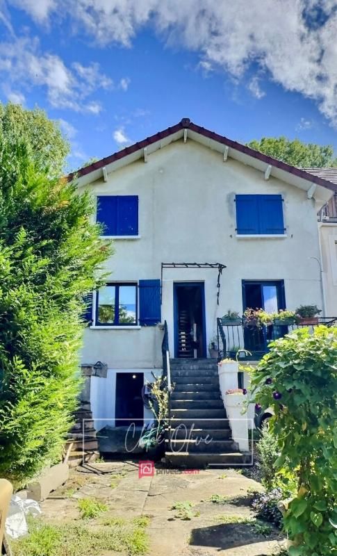 maison a renover a chennevieres sur marne 2 découvrez cette maison à rénover située à chennevières-sur-marne, une opportunité idéale pour investissement ou projet de vie personnalisable dans un cadre charmant.