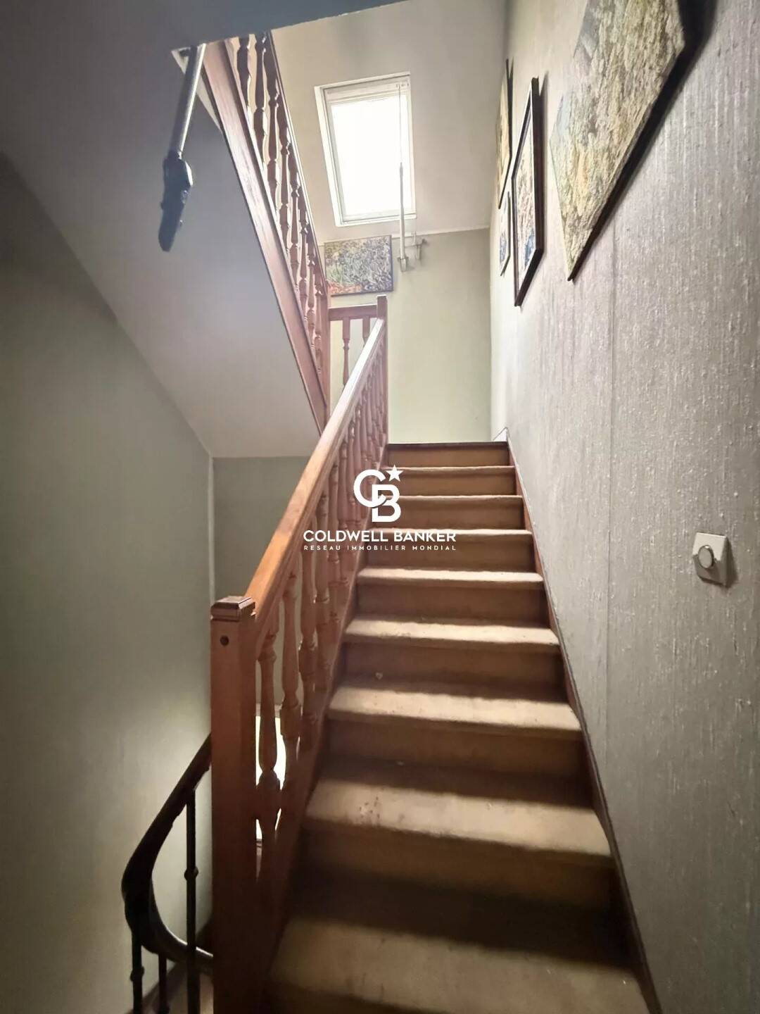 maison à rénover proche du 15e arrondissement de paris, idéale pour un projet de rénovation. emplacement privilégié, opportunité rare à saisir rapidement.