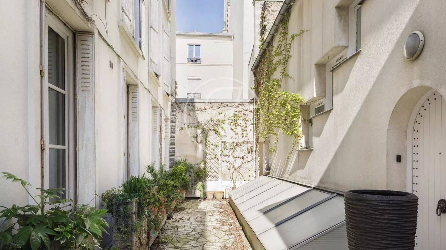 découvrez une maison à rénover proche de paris, idéale pour un projet de vie en 2025. opportunité rare alliant emplacement privilégié et potentiel de rénovation.