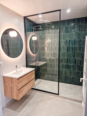 découvrez les matériaux tendance pour une salle de bain contemporaine alliant design moderne et fonctionnalité pour un espace élégant et confortable.