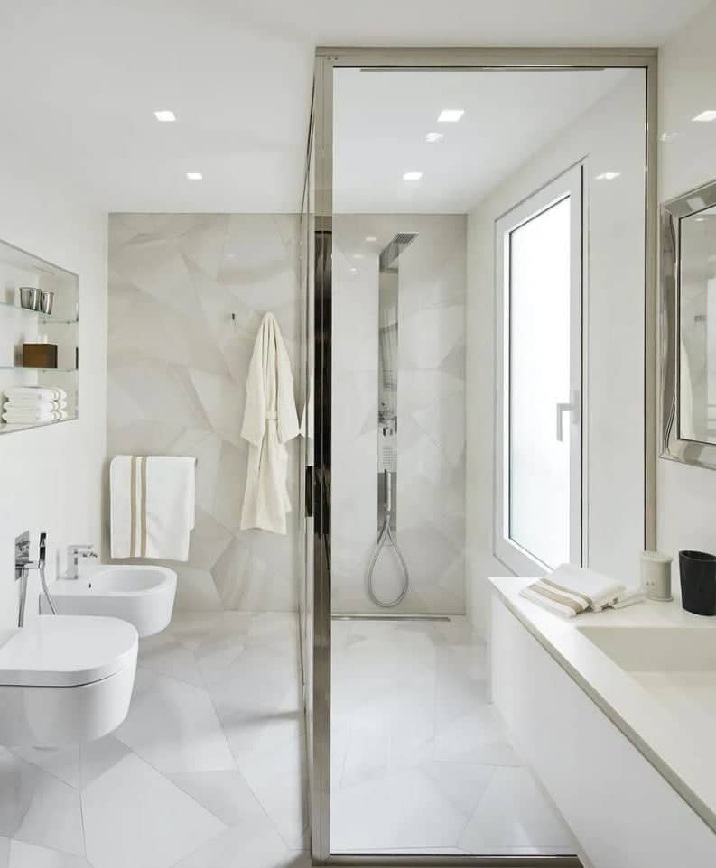 découvrez les matériaux tendance pour une salle de bain contemporaine alliant design moderne et fonctionnalité, pour un espace à la fois élégant et confortable.