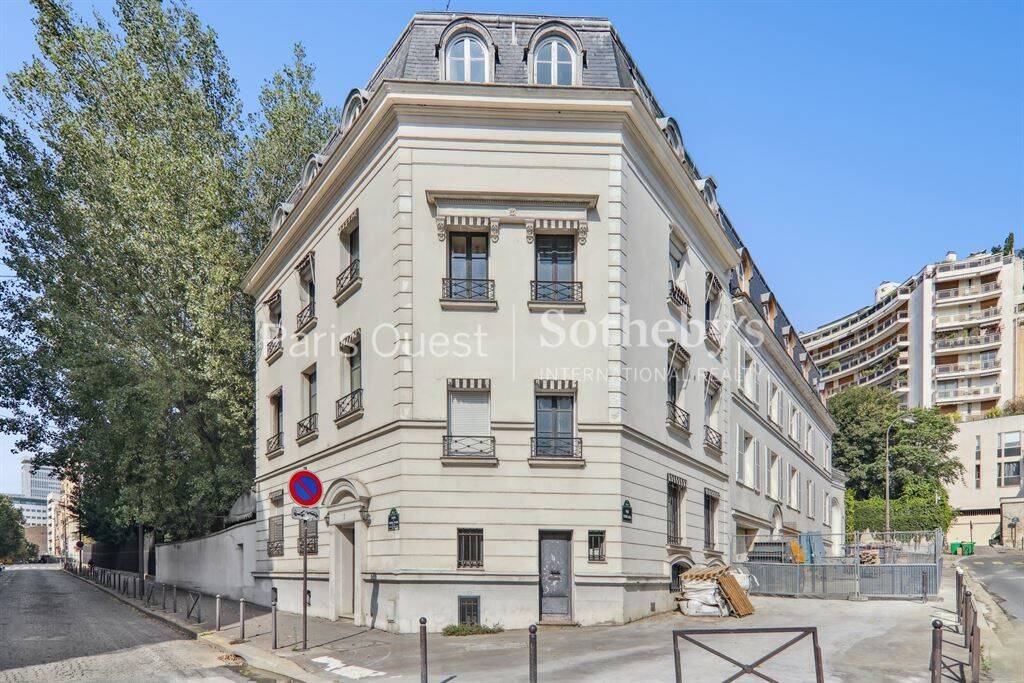 découvrez les meilleures bâtisses à rénover près de paris en 2025. opportunités uniques pour investir dans des biens historiques à restaurer, alliant charme et potentiel.