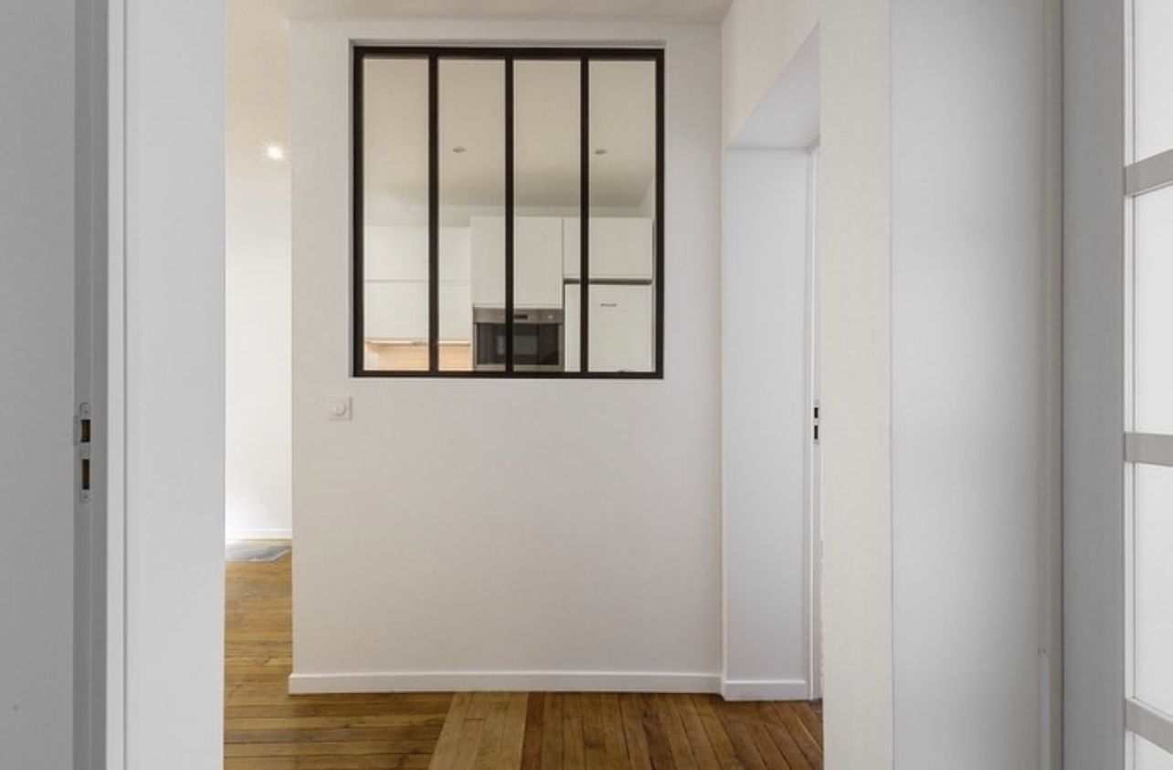 découvrez la métamorphose d'un appartement situé dans le 16e arrondissement de paris, réalisée avec l'expertise de belmard. un projet alliant élégance et modernité au cœur de la capitale.