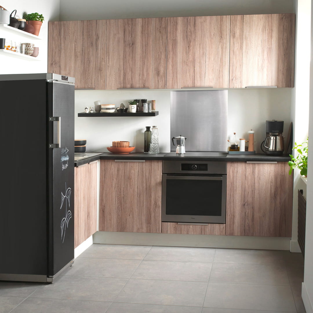 découvrez des astuces simples et efficaces pour moderniser votre cuisine facilement et donner un coup de neuf à votre espace culinaire.